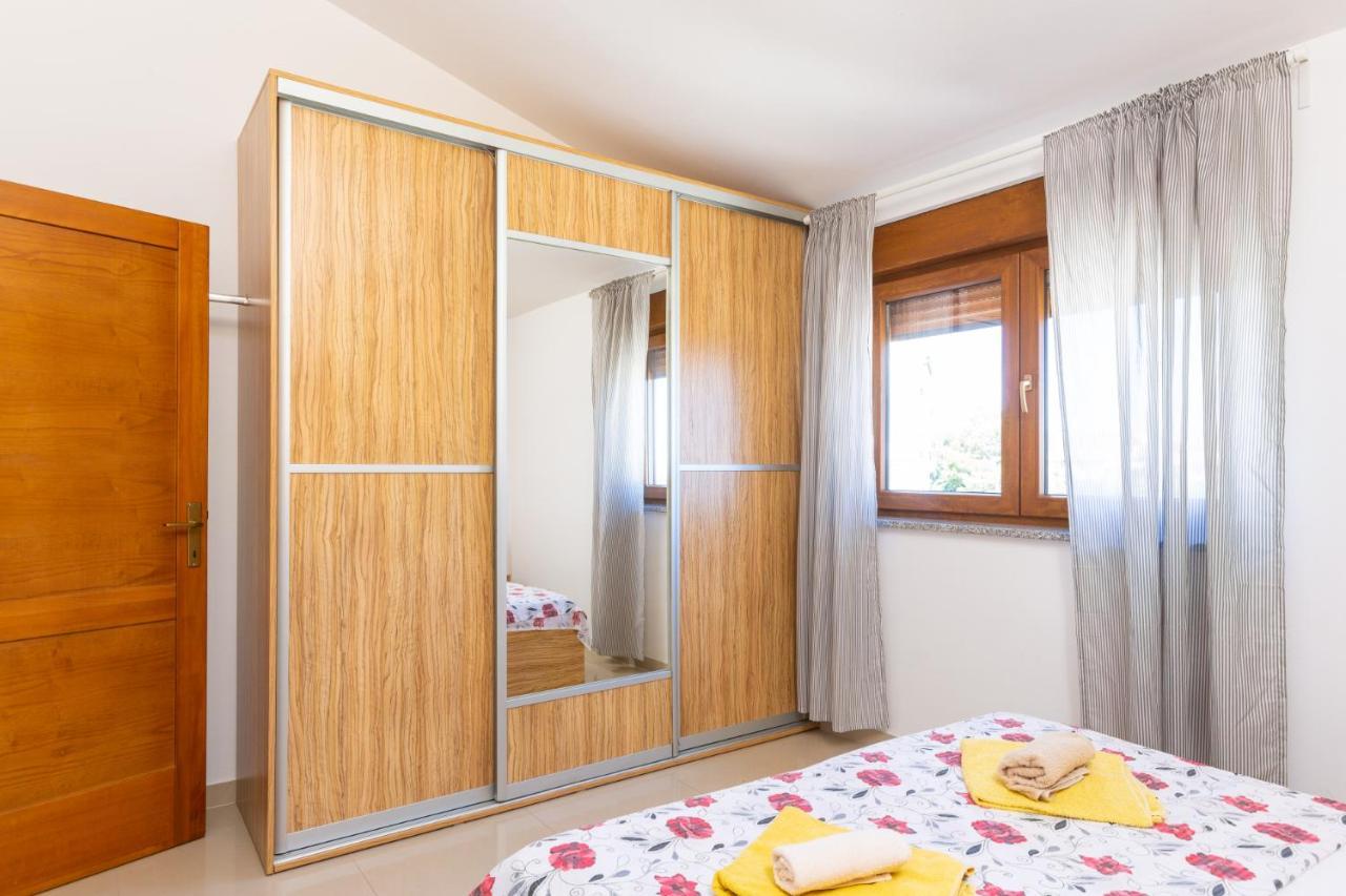 Ferienwohnung Marlera - Penthouse Ližnjan Exterior foto